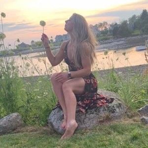 Meet your Posher, Cassi